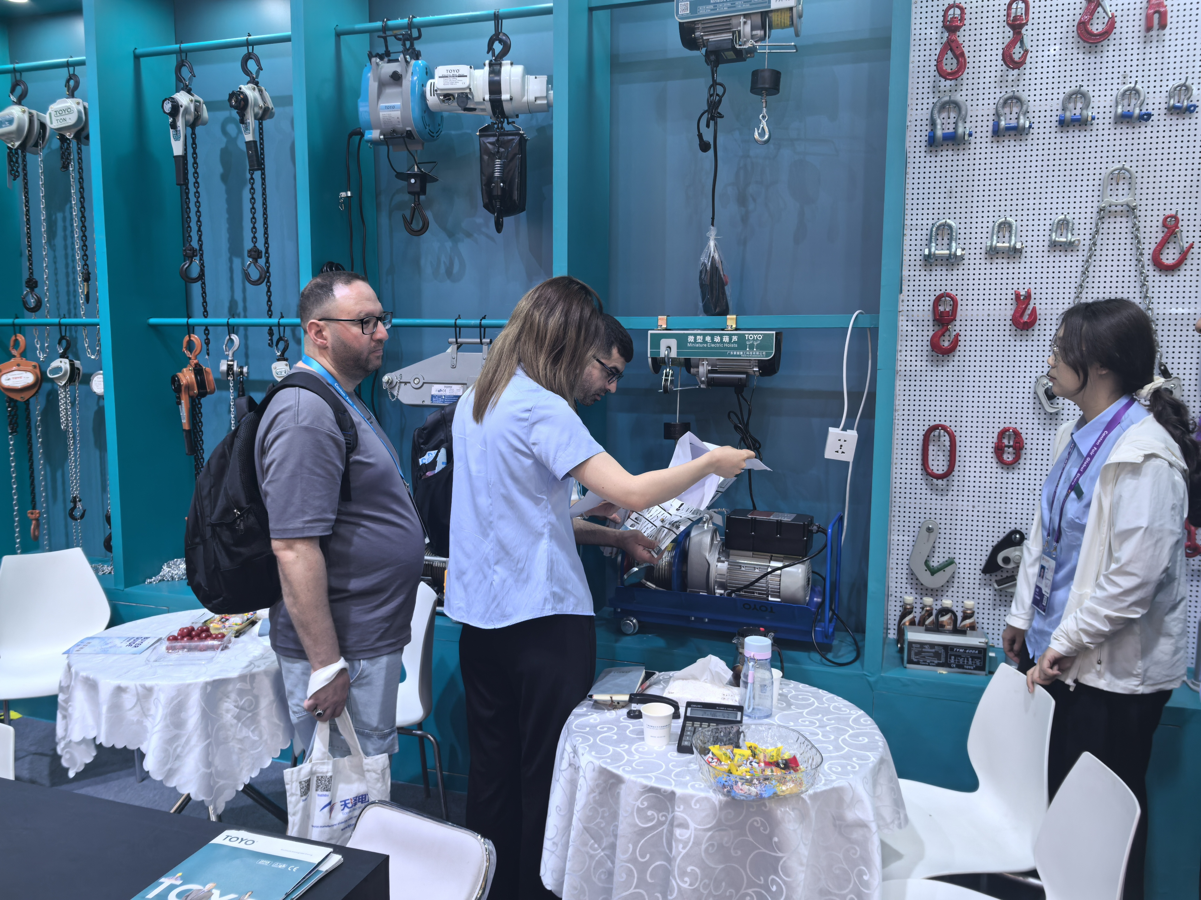 Feria de Cantón 2026 Día 2: Proveedor de bloques de cadenas y polipastos eléctricos de China - Destacados del stand de TOYO